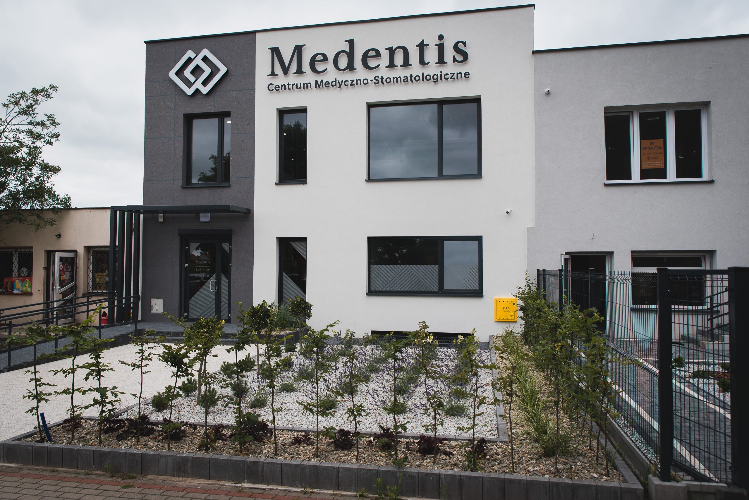Medentis - wejście główne